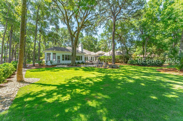 25 Primrose Ln, Hilton Head Island, SC 29926