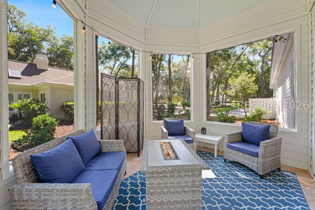 25 Primrose Ln, Hilton Head Island, SC 29926