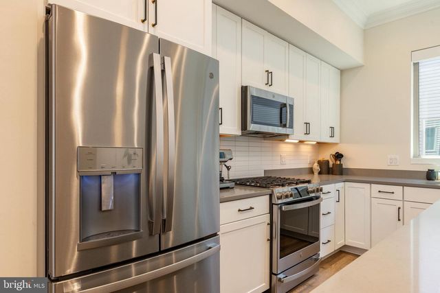 3112 PIERVIEW LN, Philadelphia, PA 19125