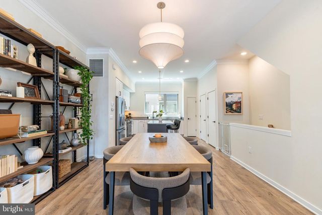 3112 PIERVIEW LN, Philadelphia, PA 19125