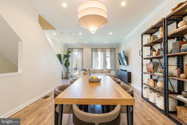3112 PIERVIEW LN, Philadelphia, PA 19125