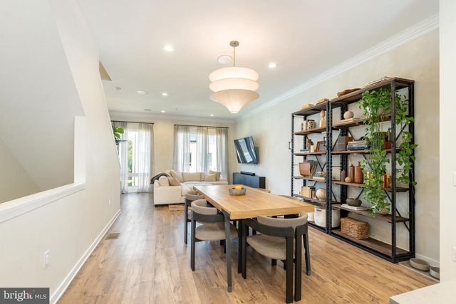 3112 PIERVIEW LN, Philadelphia, PA 19125