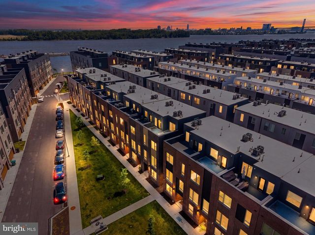 3112 PIERVIEW LN, Philadelphia, PA 19125