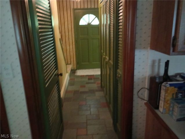 24500 Westwood Road, Westlake, OH 44145