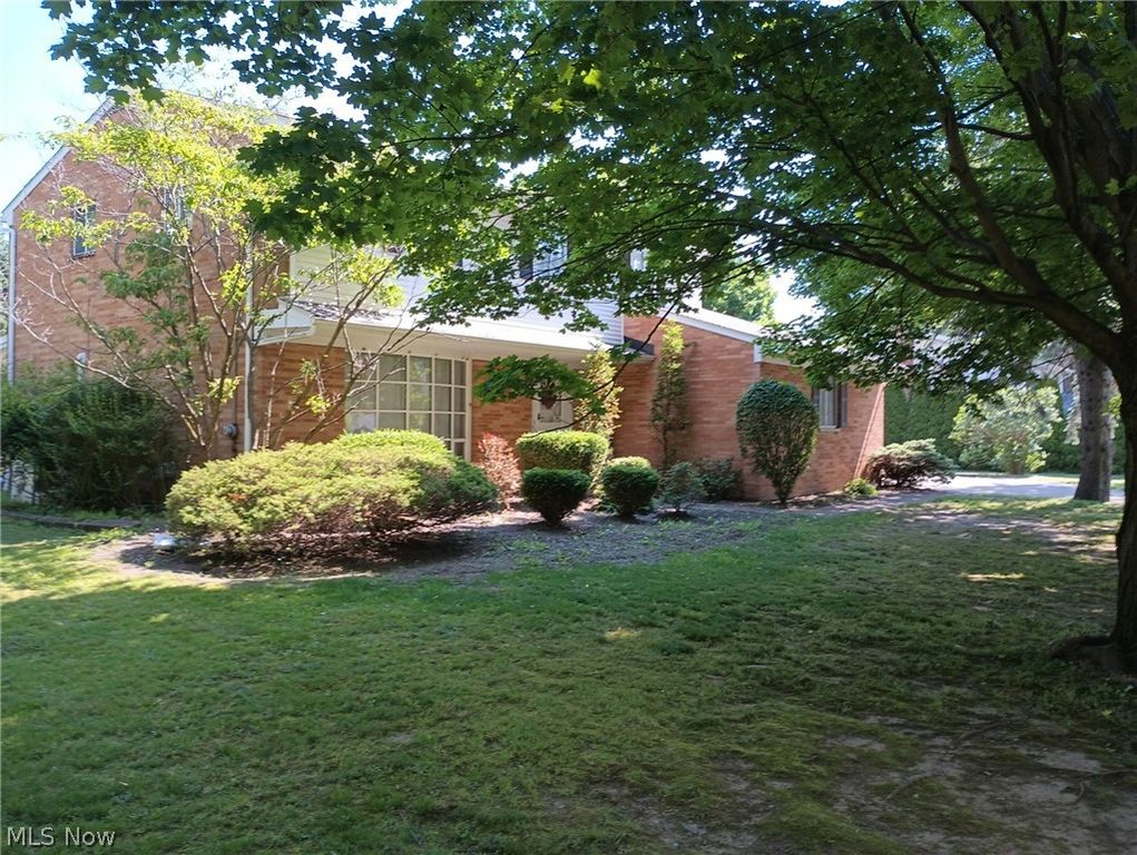 24500 Westwood Road, Westlake, OH 44145