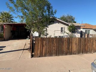 2238 E PORTLAND Street, Phoenix, AZ 85006