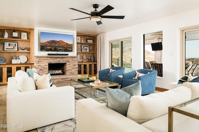 4636 E MOONLIGHT Way, Paradise Valley, AZ 85253