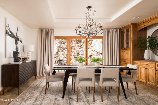 4636 E MOONLIGHT Way, Paradise Valley, AZ 85253