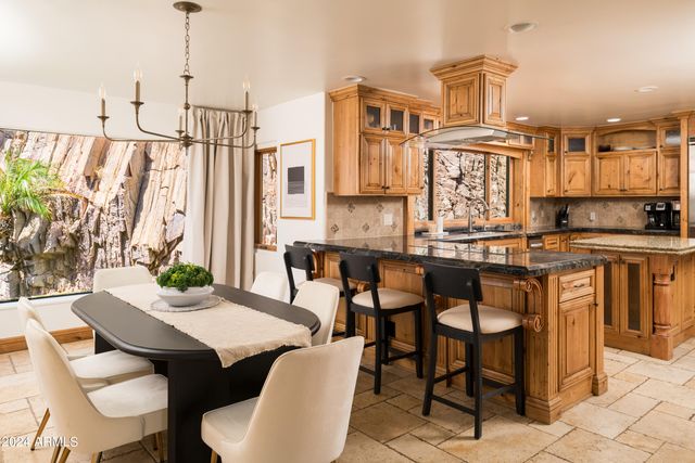 4636 E MOONLIGHT Way, Paradise Valley, AZ 85253