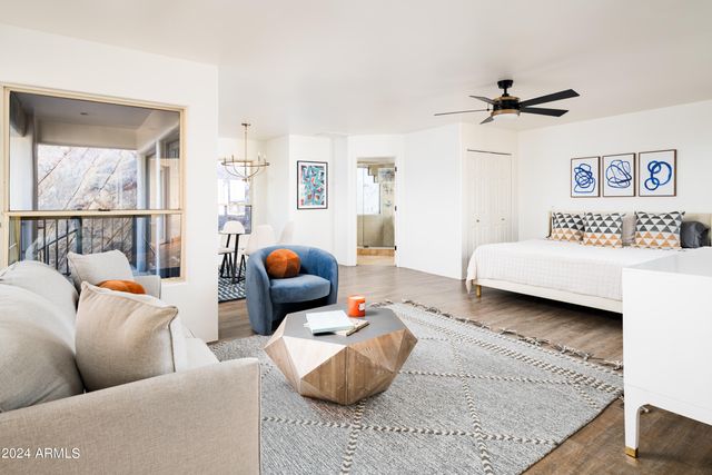 4636 E MOONLIGHT Way, Paradise Valley, AZ 85253