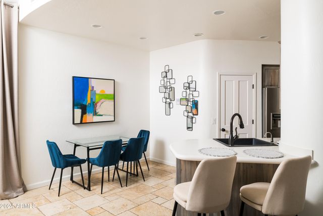 4636 E MOONLIGHT Way, Paradise Valley, AZ 85253