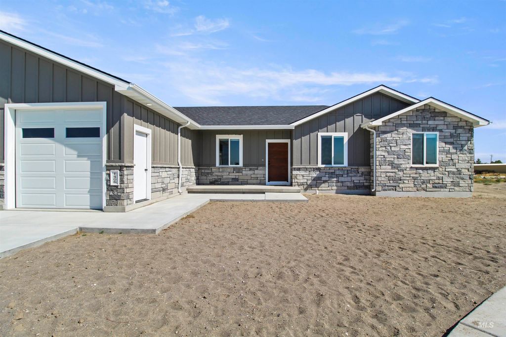 1406 Cardon Court, Rupert, ID 83350 photo 2