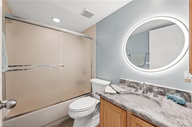 6106 Forest Villas CIR, Fort Myers, FL 33908