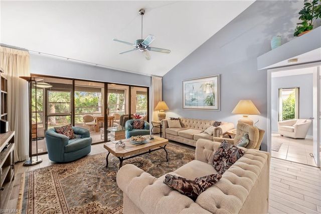 6106 Forest Villas CIR, Fort Myers, FL 33908