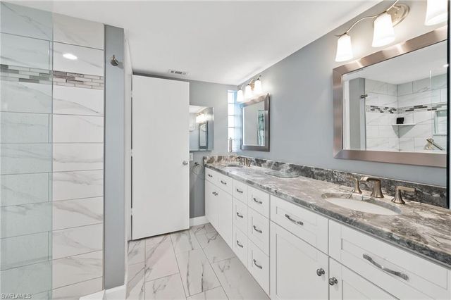 6106 Forest Villas CIR, Fort Myers, FL 33908