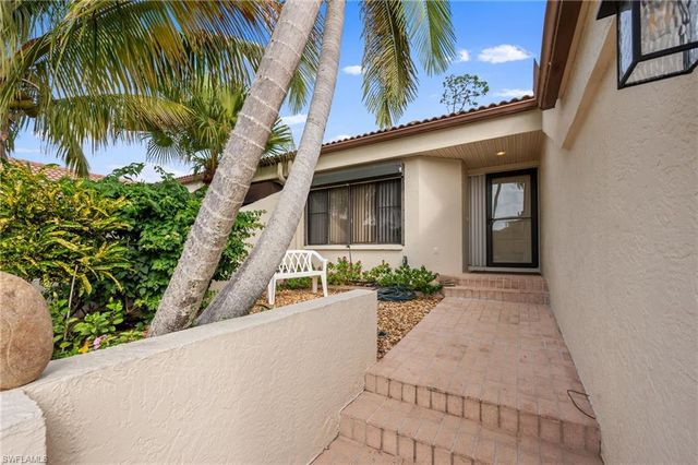 6106 Forest Villas CIR, Fort Myers, FL 33908