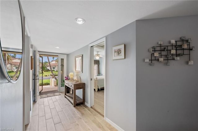 6106 Forest Villas CIR, Fort Myers, FL 33908