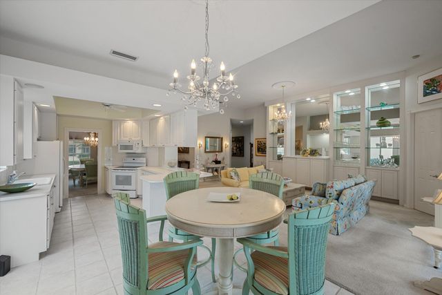 2570 Kittbuck Way, West Palm Beach, FL 33411