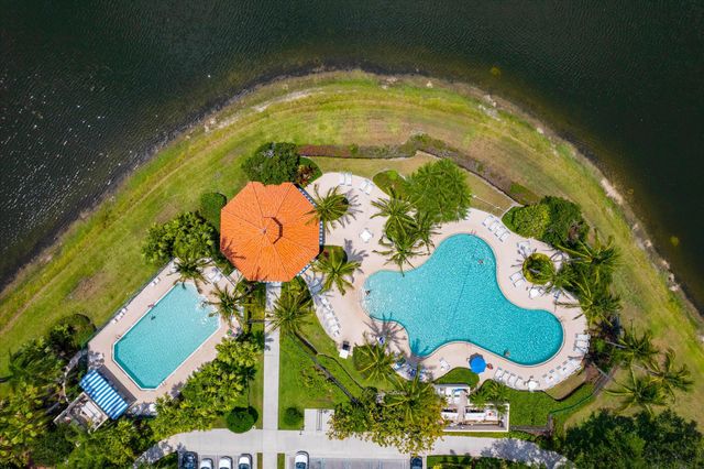 2570 Kittbuck Way, West Palm Beach, FL 33411