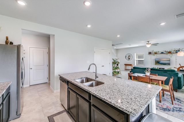 510 Mossy Rock DR, Hutto, TX 78634