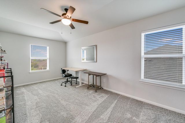 510 Mossy Rock DR, Hutto, TX 78634