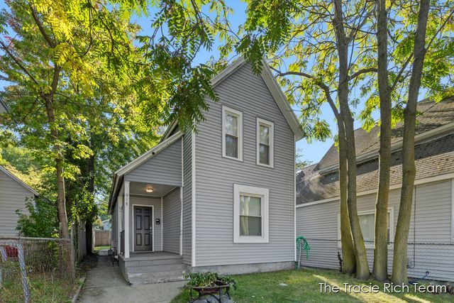 918 Lafayette Avenue, Grand Rapids, MI 49503