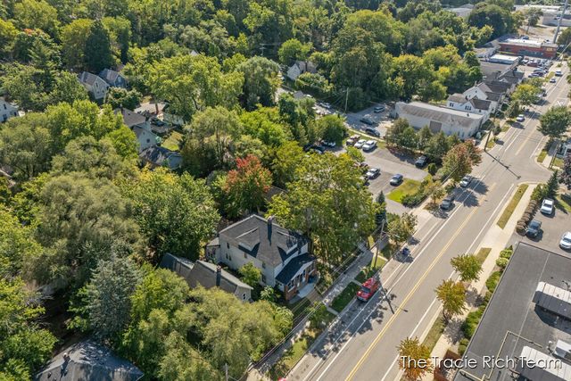 918 Lafayette Avenue, Grand Rapids, MI 49503