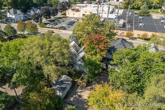 918 Lafayette Avenue, Grand Rapids, MI 49503