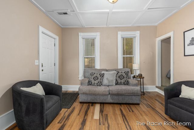 918 Lafayette Avenue, Grand Rapids, MI 49503