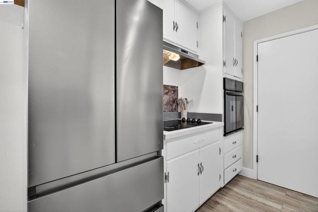 956 W Hacienda, Campbell, CA 95008