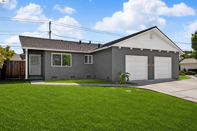 956 W Hacienda, Campbell, CA 95008