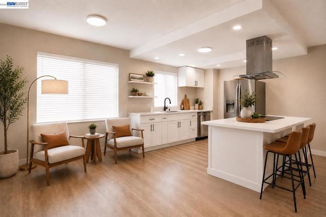 956 W Hacienda, Campbell, CA 95008