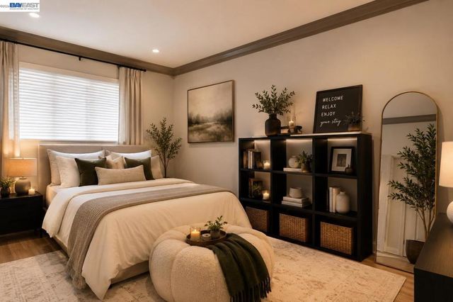 956 W Hacienda, Campbell, CA 95008