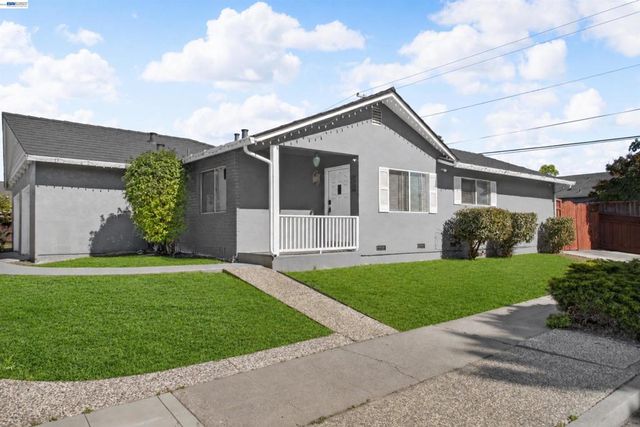 956 W Hacienda, Campbell, CA 95008