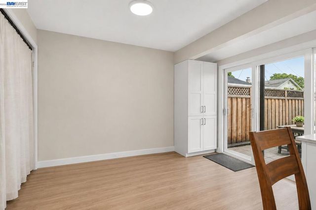 956 W Hacienda, Campbell, CA 95008