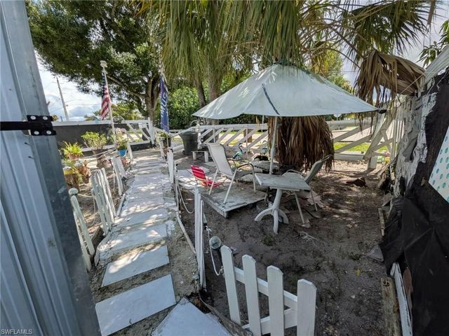 2343 Canal ST, Fort Myers, FL 33901