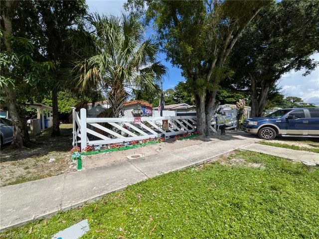 2343 Canal ST, Fort Myers, FL 33901