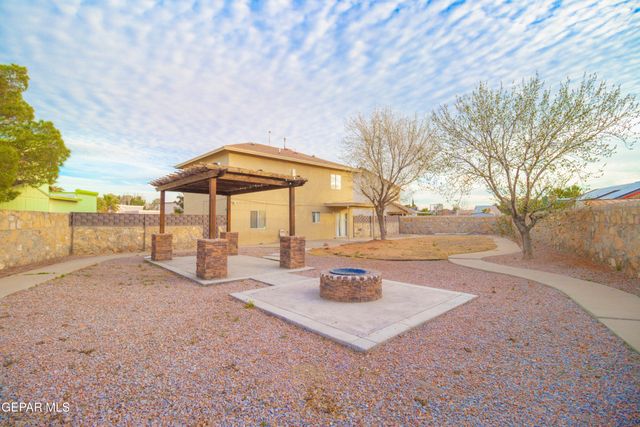 3313 Crown Hill Place, El Paso, TX 79936