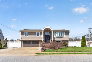 101 Jetmore Place, Massapequa, NY 11758