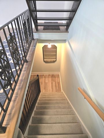 360 Inverrary Lane, Deerfield, IL 60015