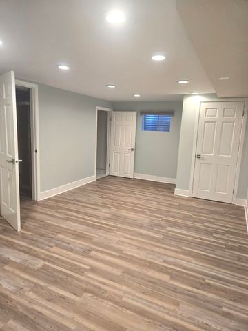 360 Inverrary Lane, Deerfield, IL 60015