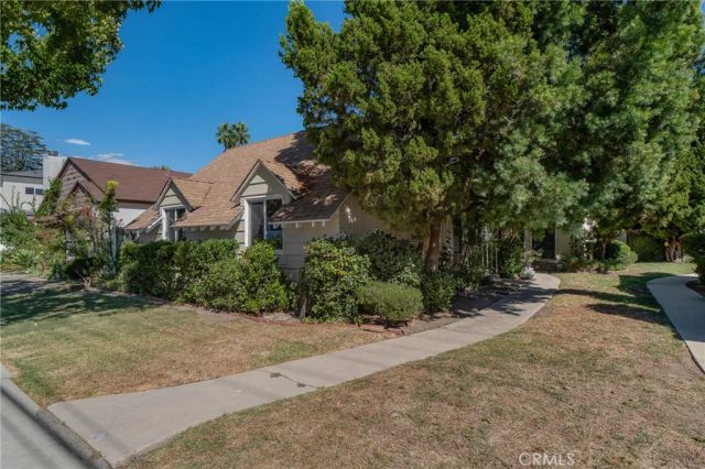 5424 Kester Avenue, Van Nuys, CA 91411