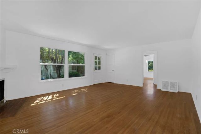 5424 Kester Avenue, Van Nuys, CA 91411