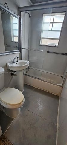 1611 Michigan Ave 10, Miami Beach, FL 33139