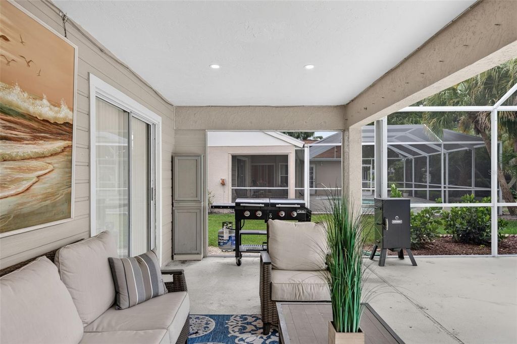 Image 43 of property listing at 5924 JAVA PLUM LANE, Bradenton, FL 34203