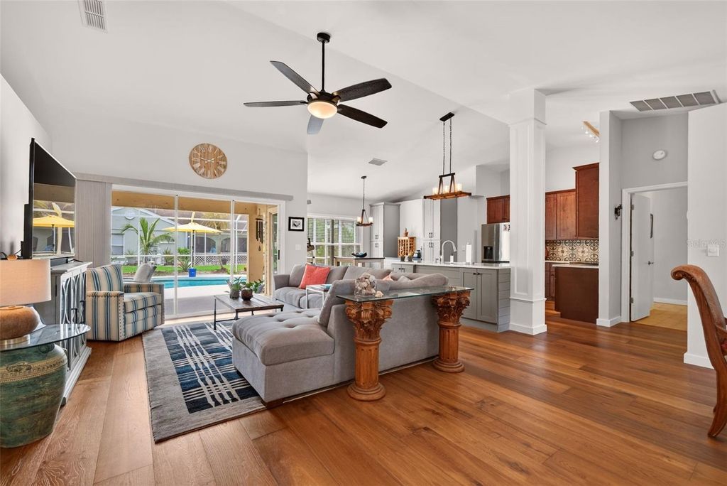 Image 6 of property listing at 5924 JAVA PLUM LANE, Bradenton, FL 34203