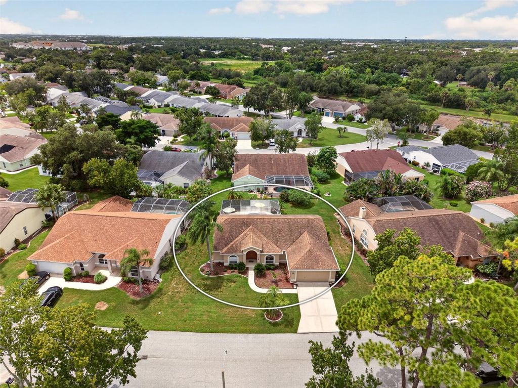 Image 56 of property listing at 5924 JAVA PLUM LANE, Bradenton, FL 34203
