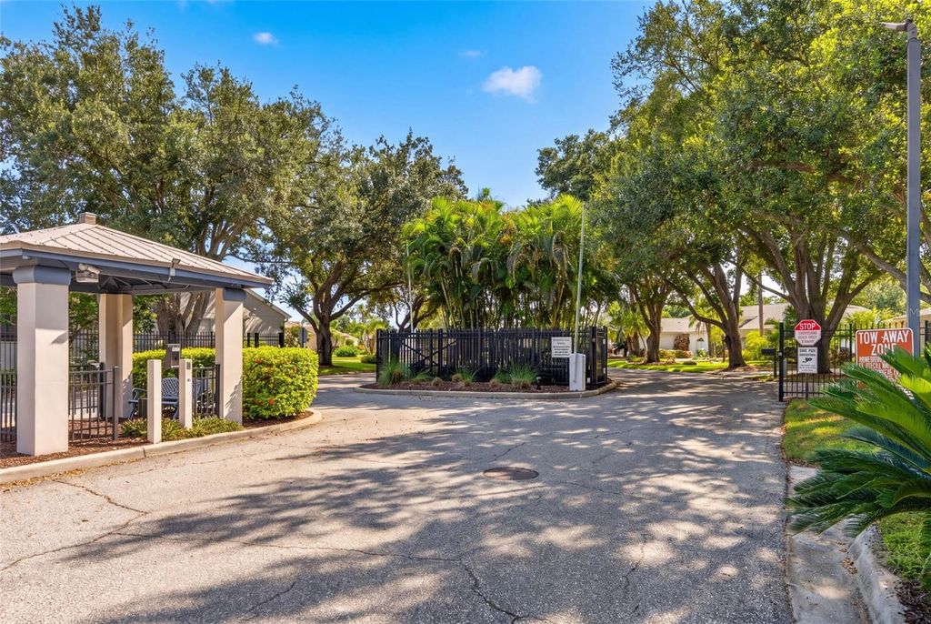 Image 64 of property listing at 5924 JAVA PLUM LANE, Bradenton, FL 34203