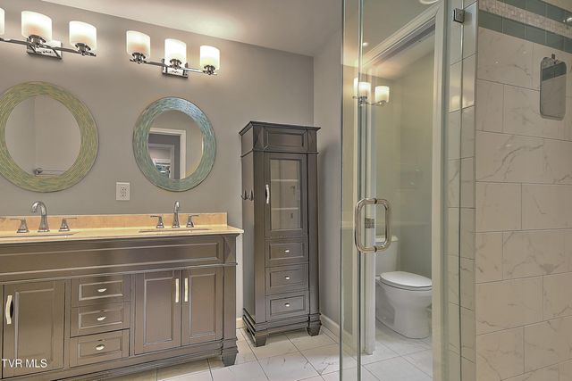 118 Melinda Lane, Johnson City, TN 37604