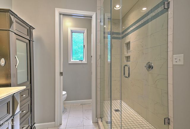 118 Melinda Lane, Johnson City, TN 37604
